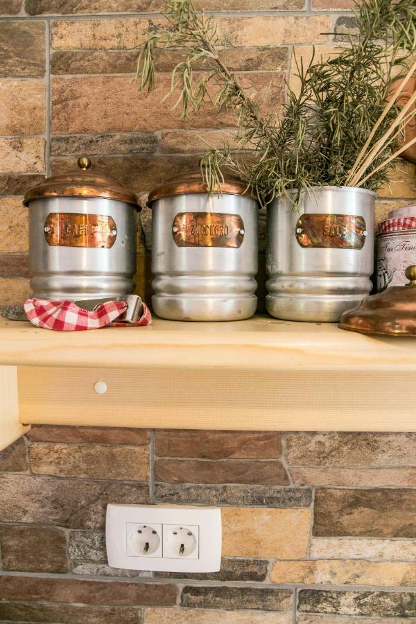 イゾラ Cozy Istrian Houseゲストハウス エクステリア 写真